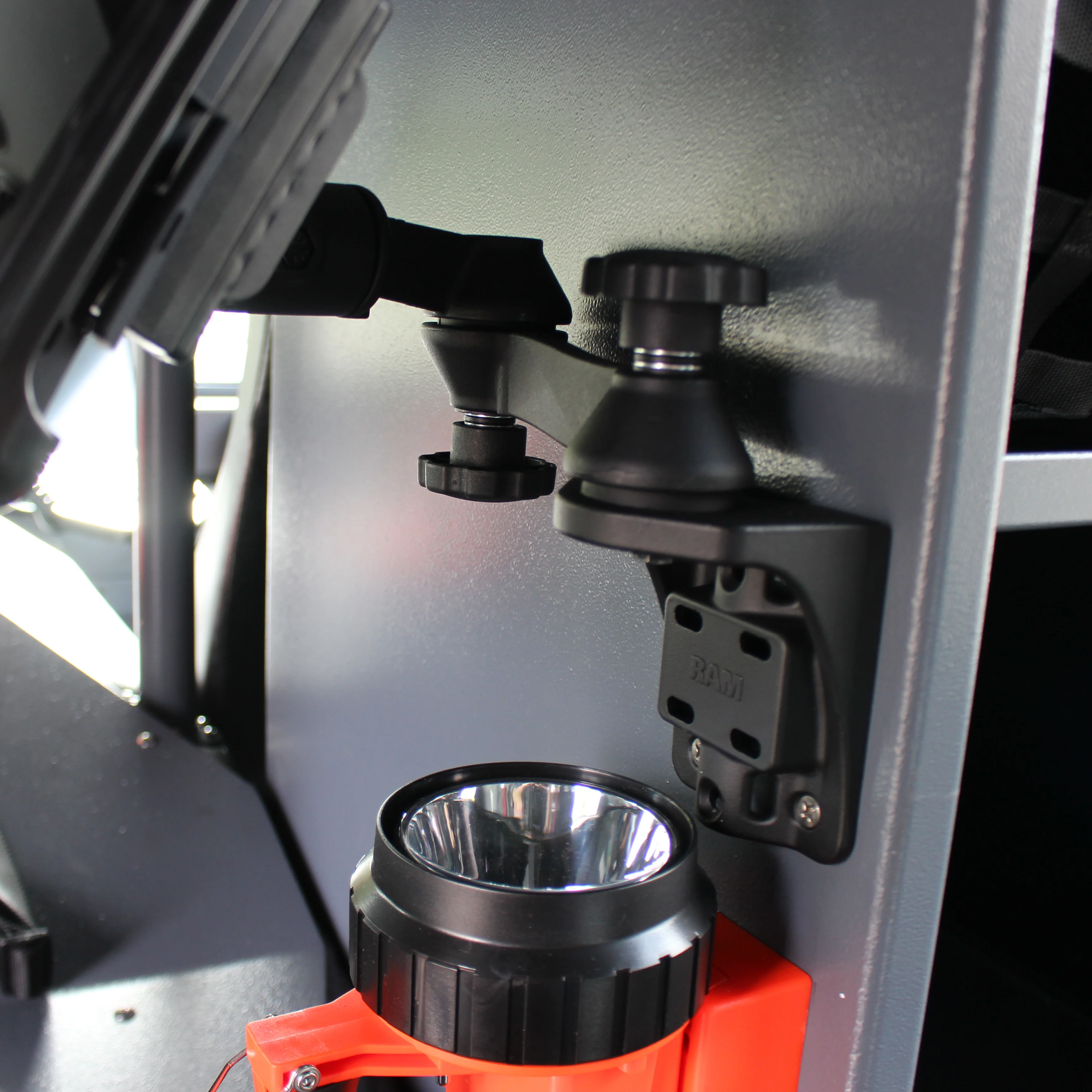 RAM® Vertical 12" Swing Arm Mount with Swivel Socket Arm - Image 3