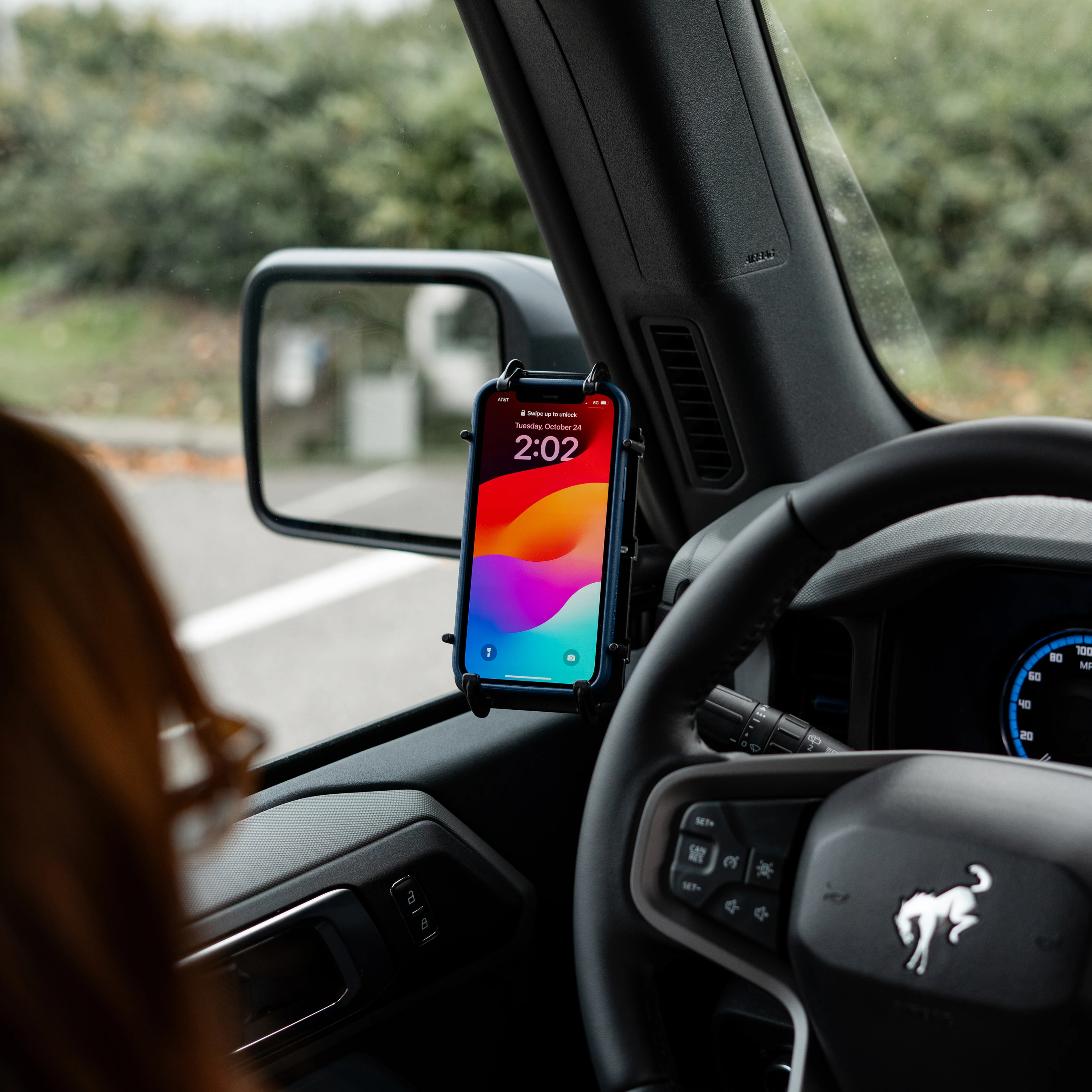 RAM® Quick-Grip™ XL Phone Mount with Grab Handle & A-Pillar M6 Bolt Base - Image 4