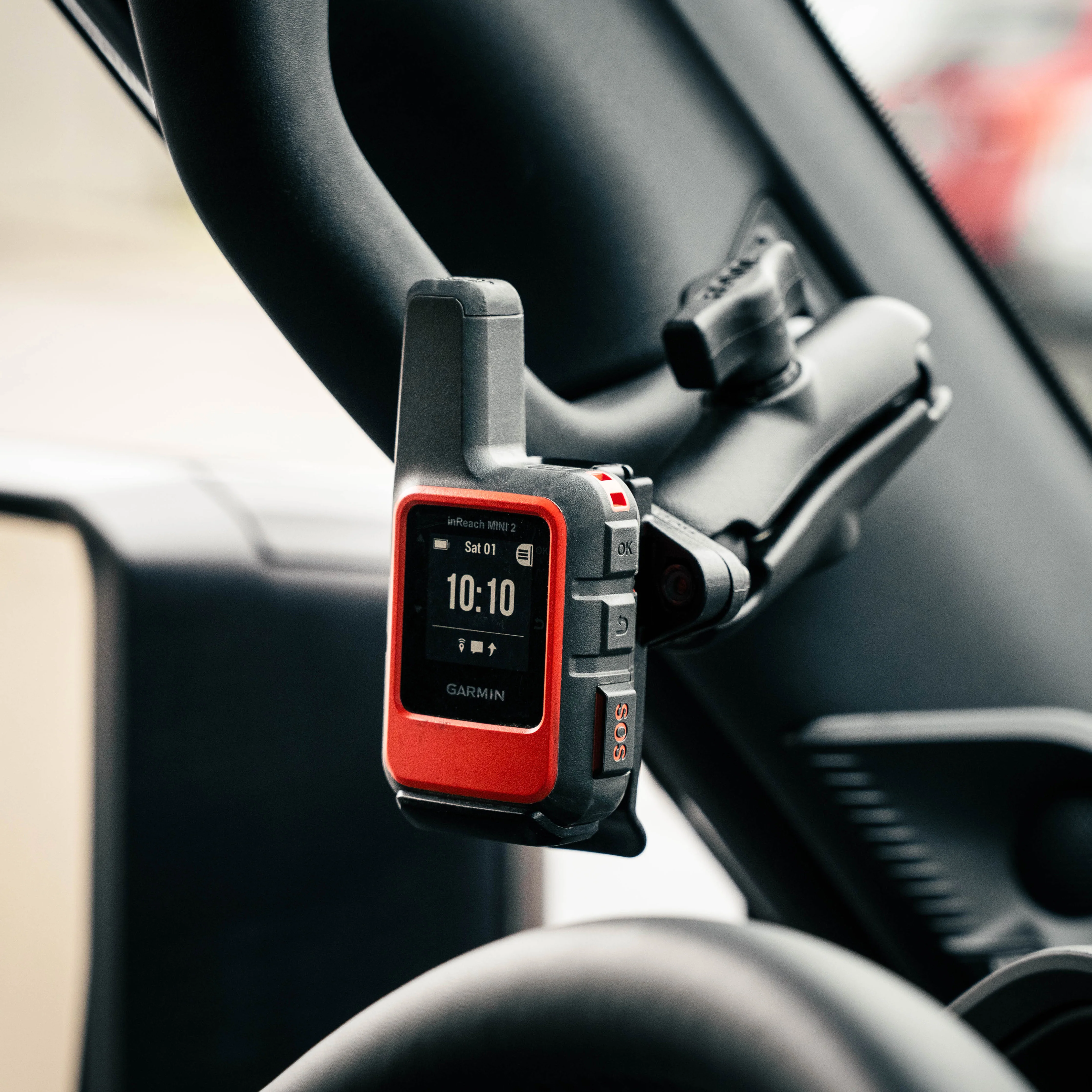 RAM® Spine Clip Holder with Ball for Garmin Handheld Devices - Image 8