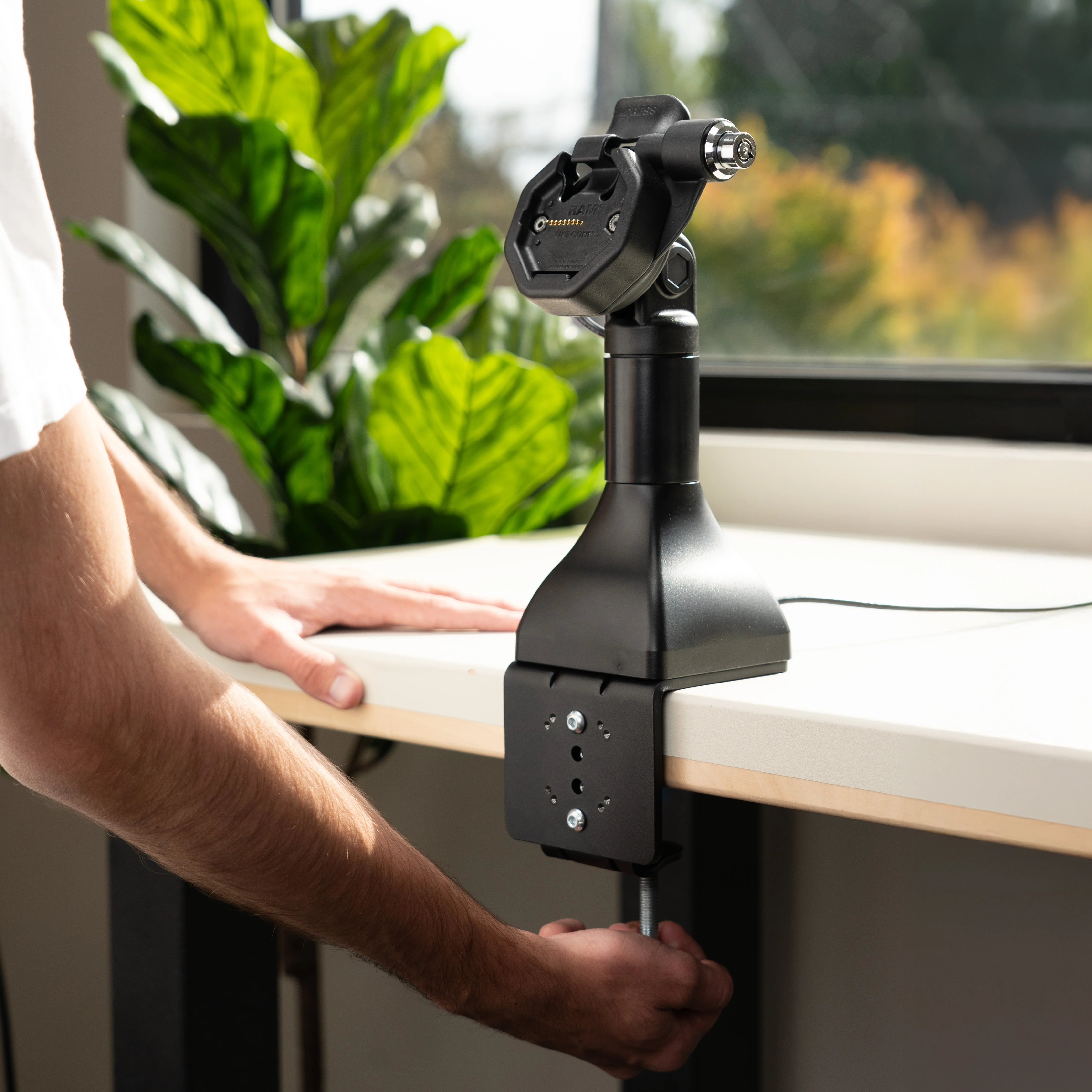 RAM® Heavy Duty C-Clamp Base For Ball Bases & Pedestal Mounts - Image 6