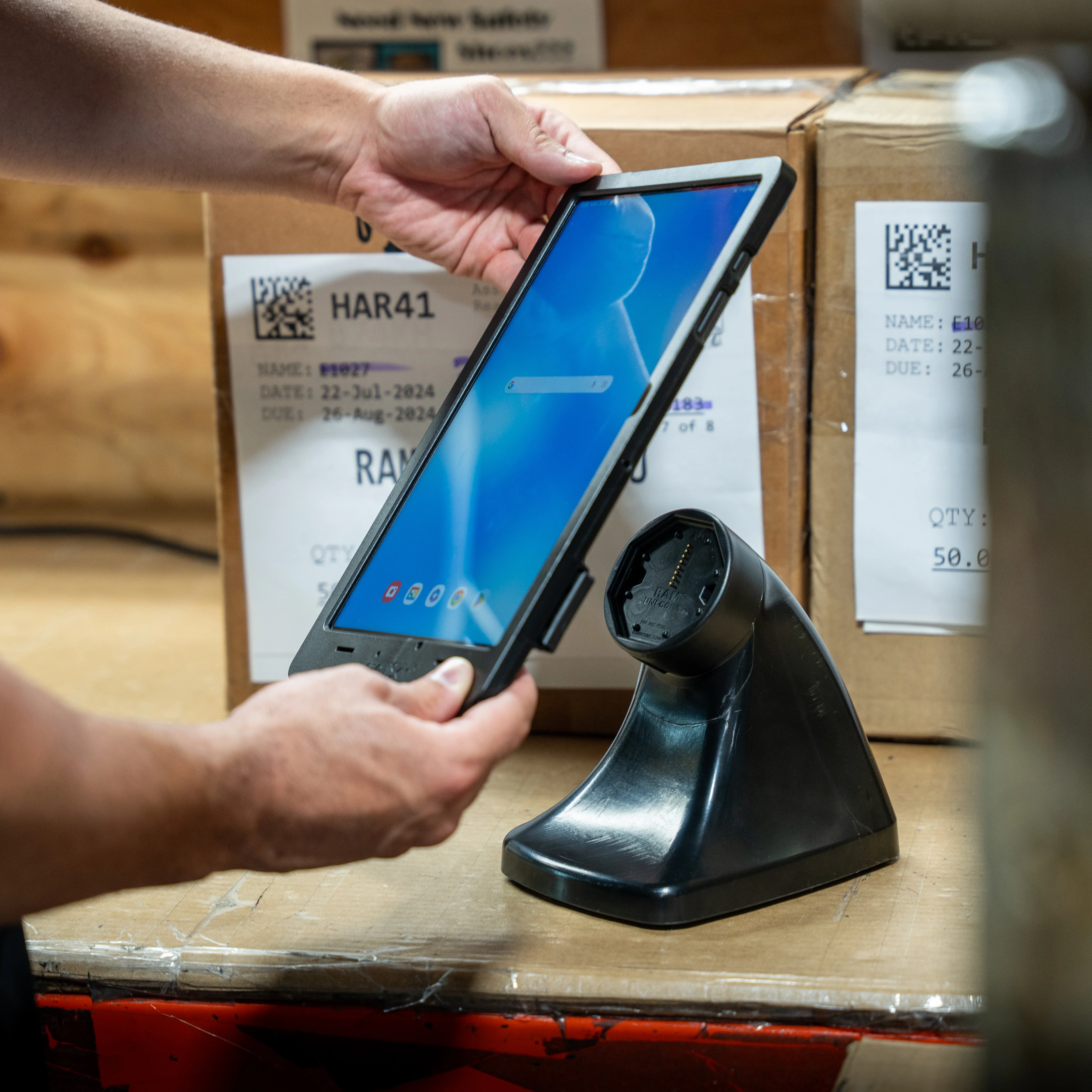 GDS® Uni-Conn™ Powered Kiosk Dock with PoE - Image 6