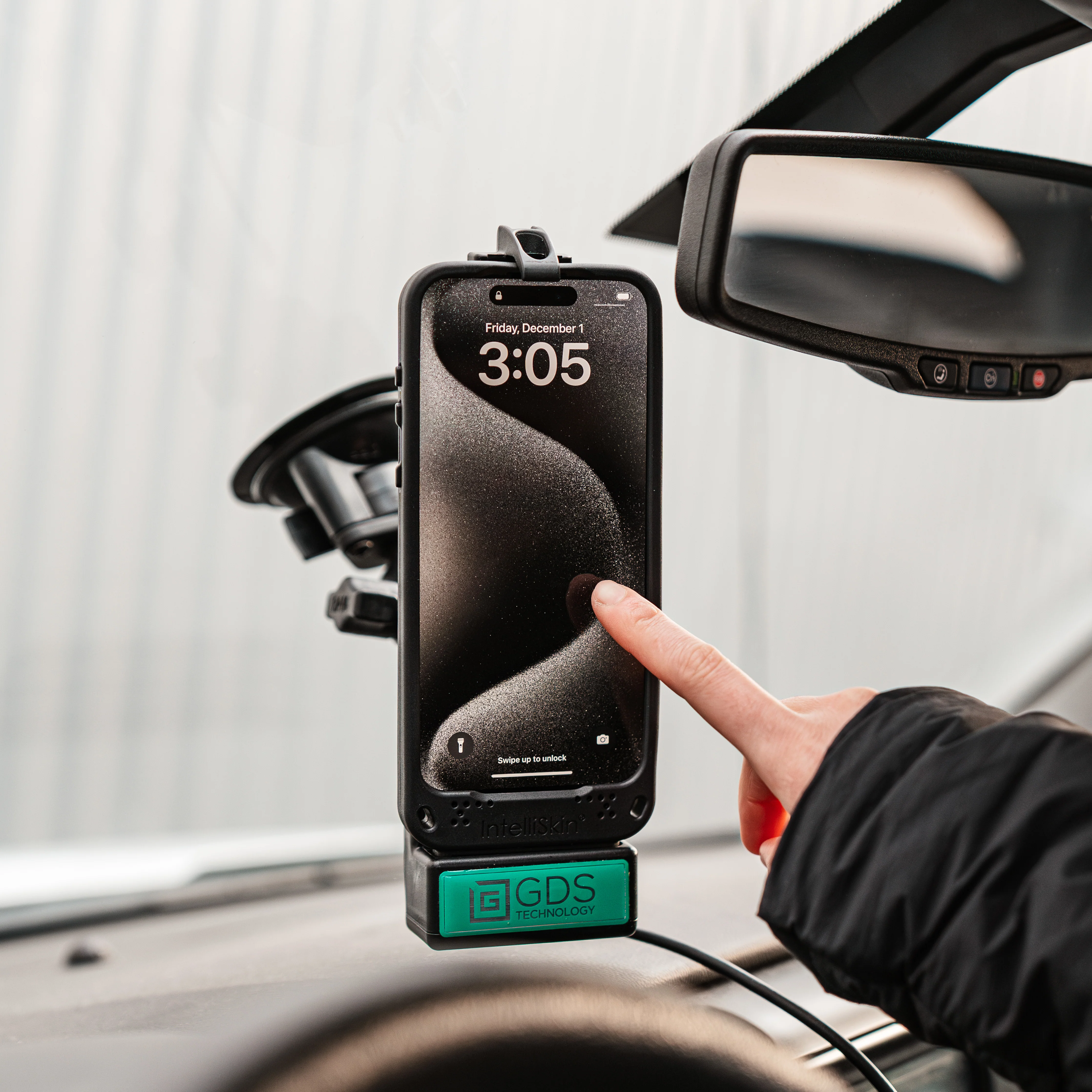 GDS® Vehicle Phone Dock with USB Type-C 3.1 for IntelliSkin® Products - Image 3