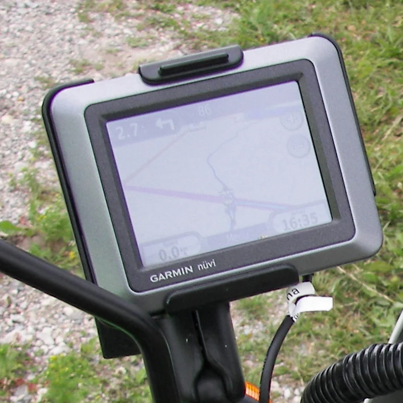 RAM® Form-Fit Cradle for Garmin nuvi 220, 500, 510, 550 & zumo 220 - Image 3
