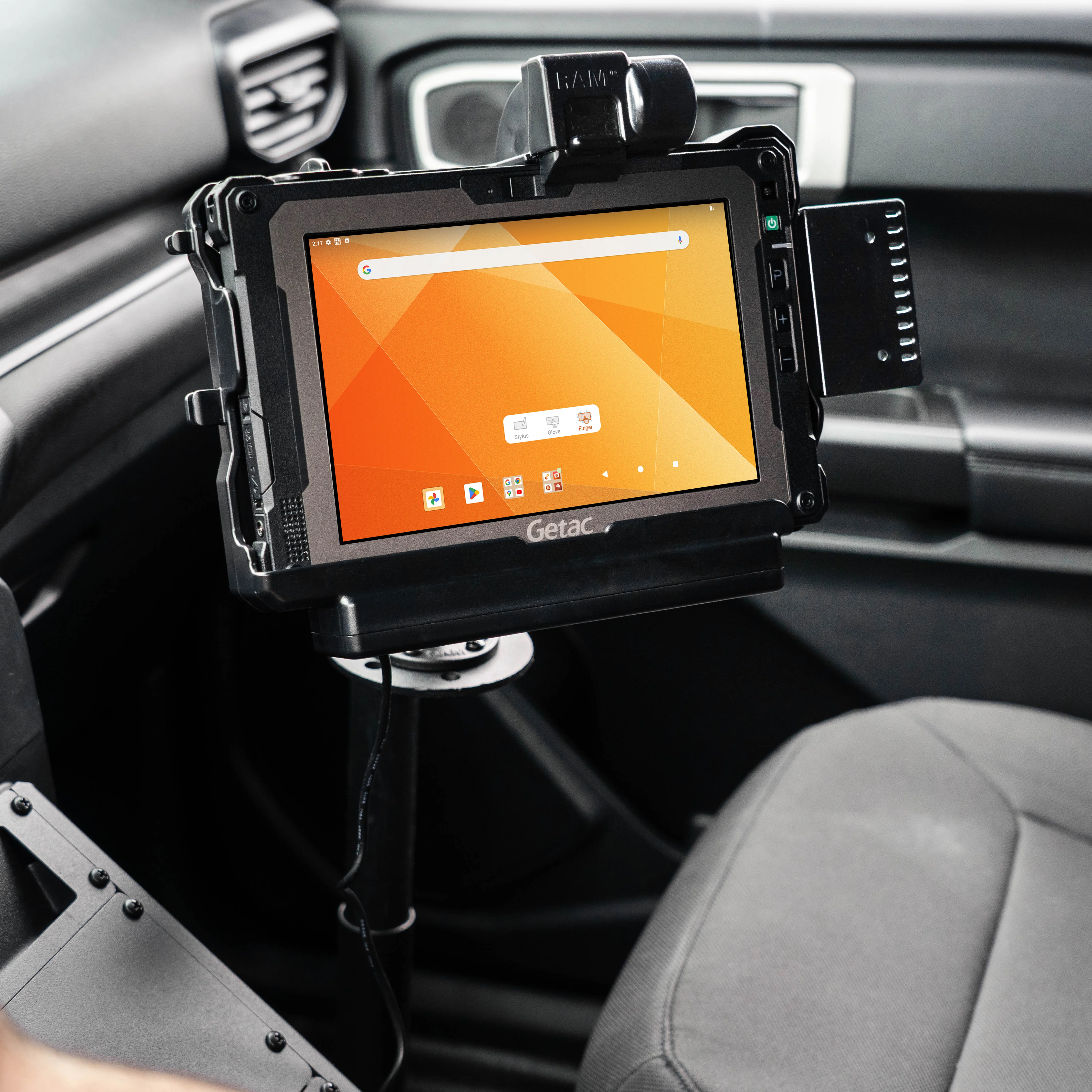 RAM® Form-Fit Powered Dock for Getac ZX80 - Image 6