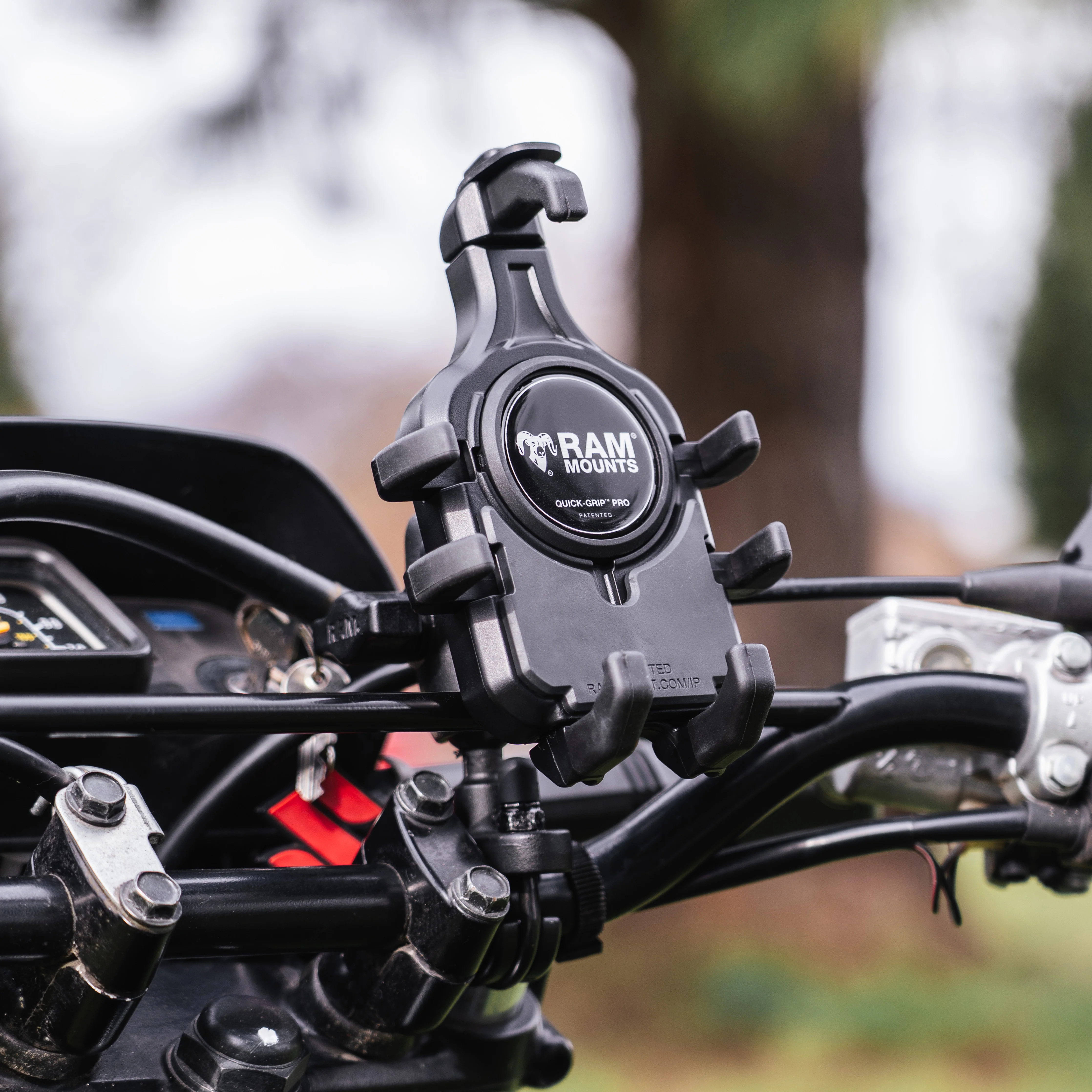 RAM® Quick-Grip™ Pro Phone Holder with Ball & Vibration Damper - Image 7