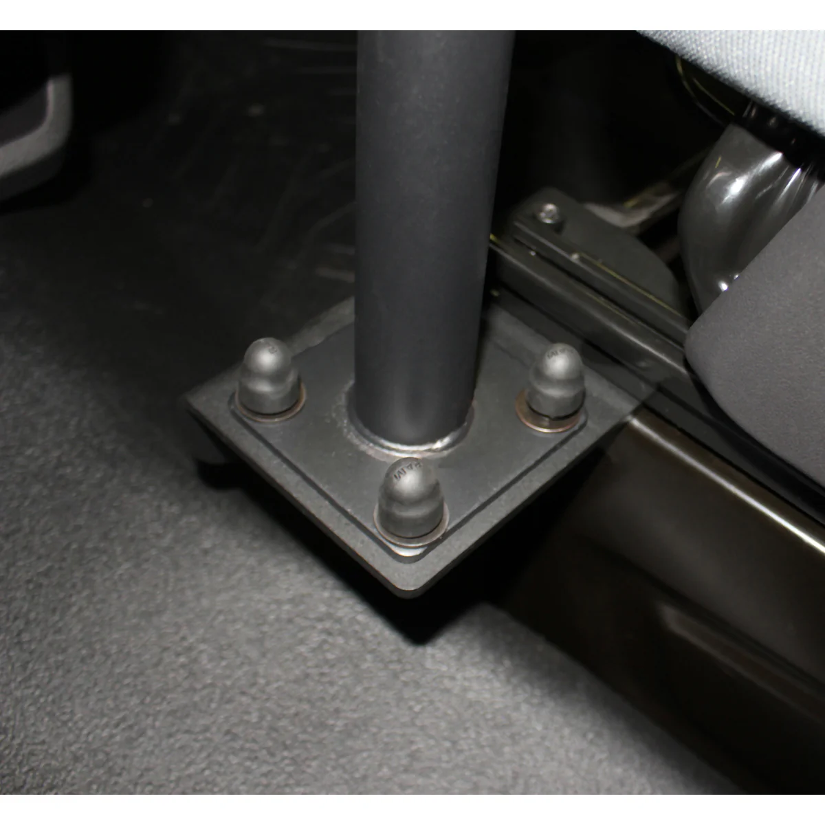 RAM® No-Drill™ Vehicle Base for '14-26 Ford Transit Full Size Van - Image 4