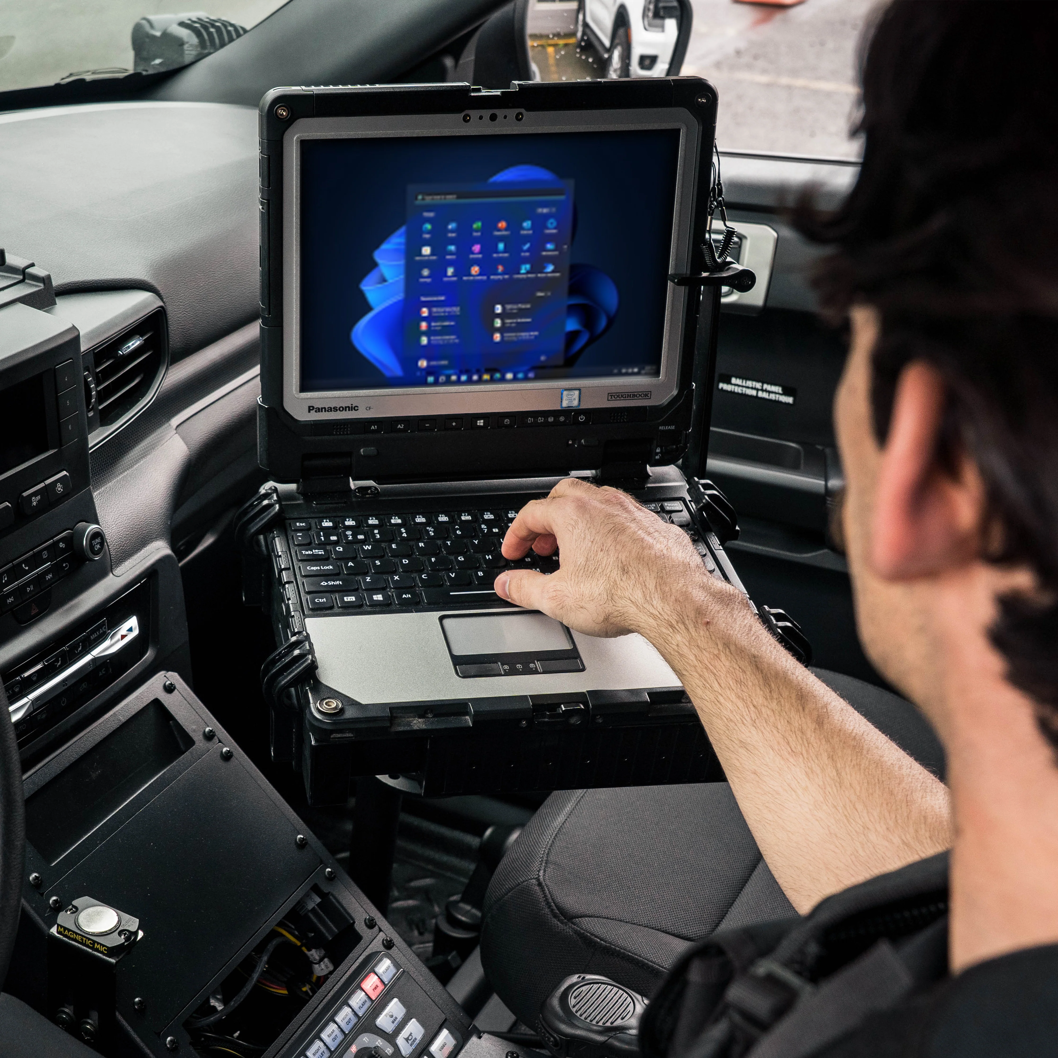 RAM® Laptop Mount for '20-26 Ford Police Interceptor Utility (Legacy) - Image 7