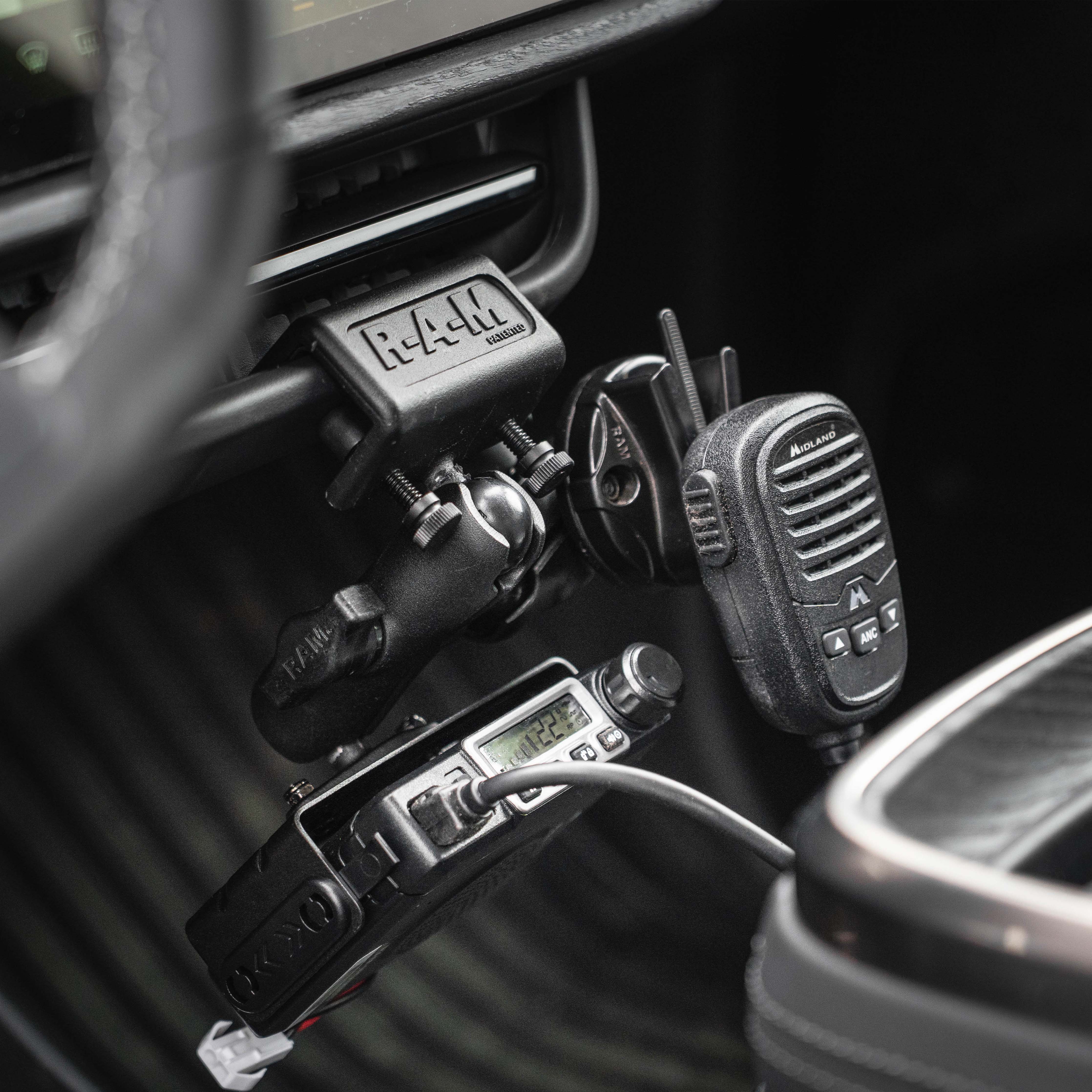 RAM® Universal Microphone Clip Adapter - Image 3