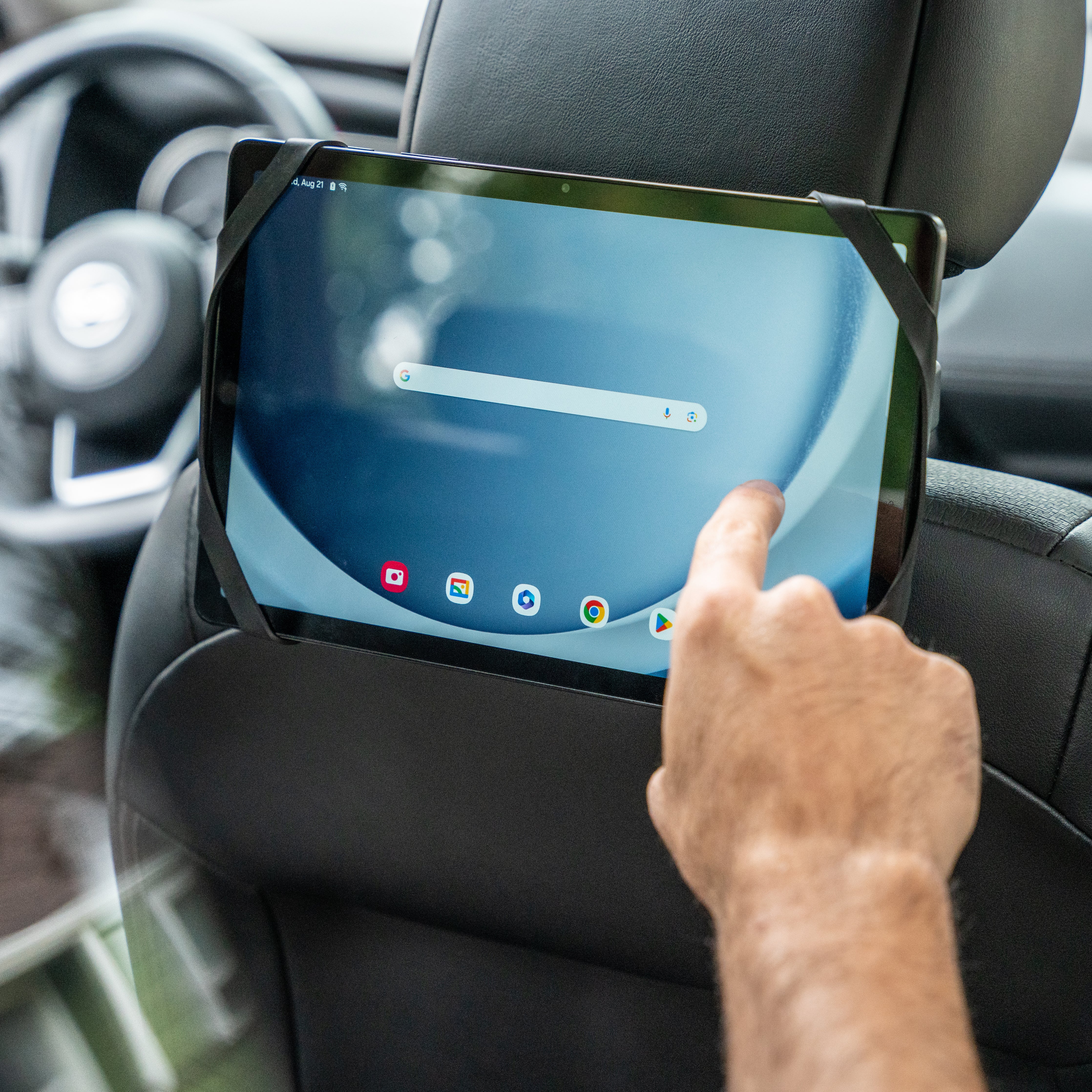 RAM® Universal Headrest Tablet Mount for 7"-13" Tablets - Image 4