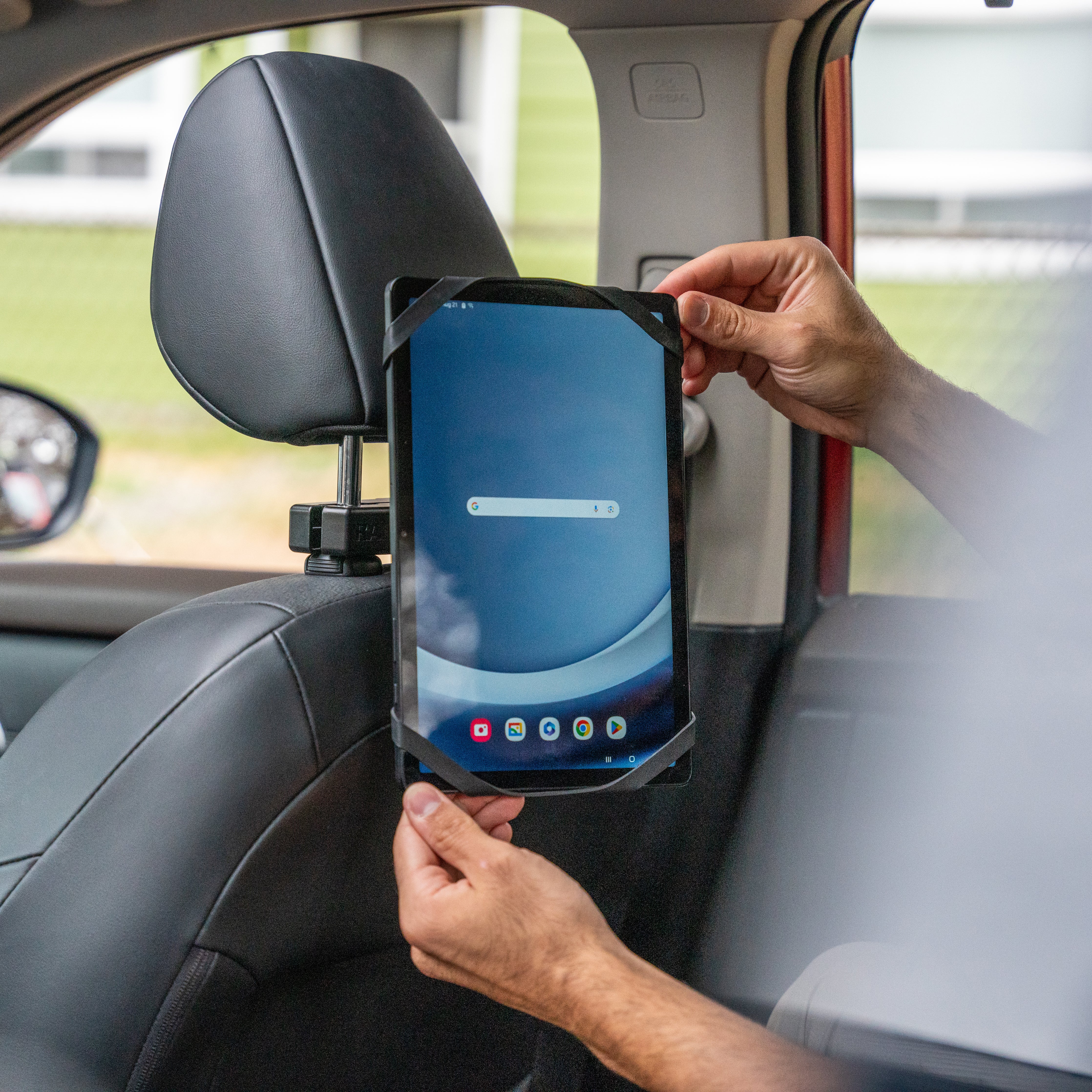 RAM® Universal Headrest Tablet Mount for 7"-13" Tablets - Image 7
